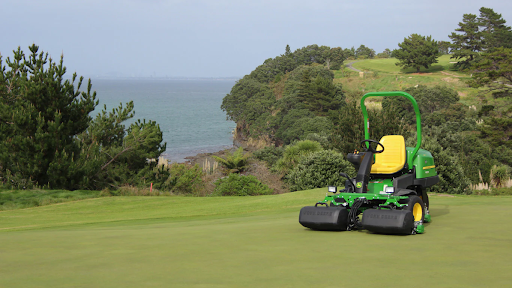 Make The Golf Course Grass Smooth With John Deere Golf Mowers!