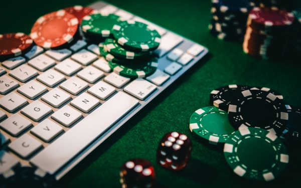 7 Ways to Manage Your Online Poker Money